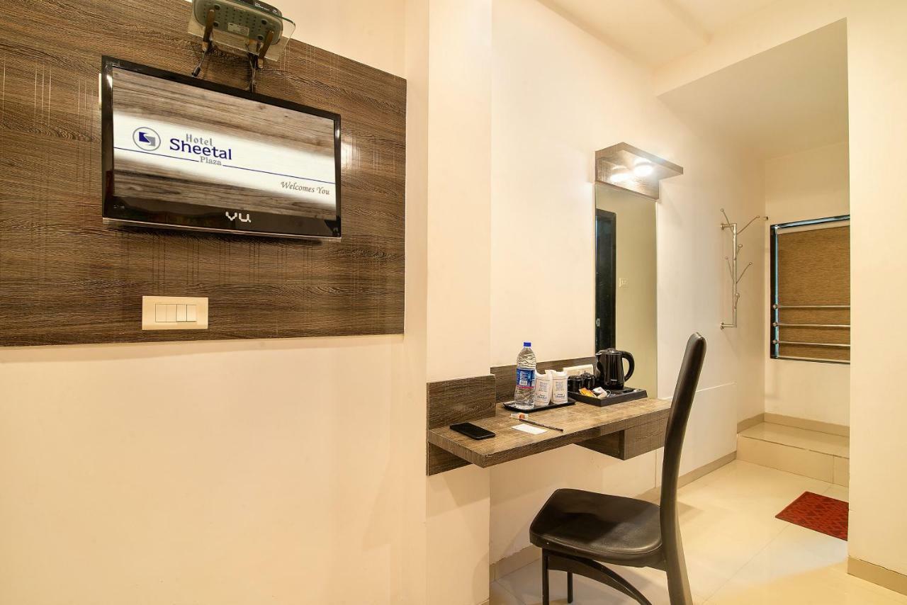 Hotel Sheetal Plaza Súrat Exteriér fotografie