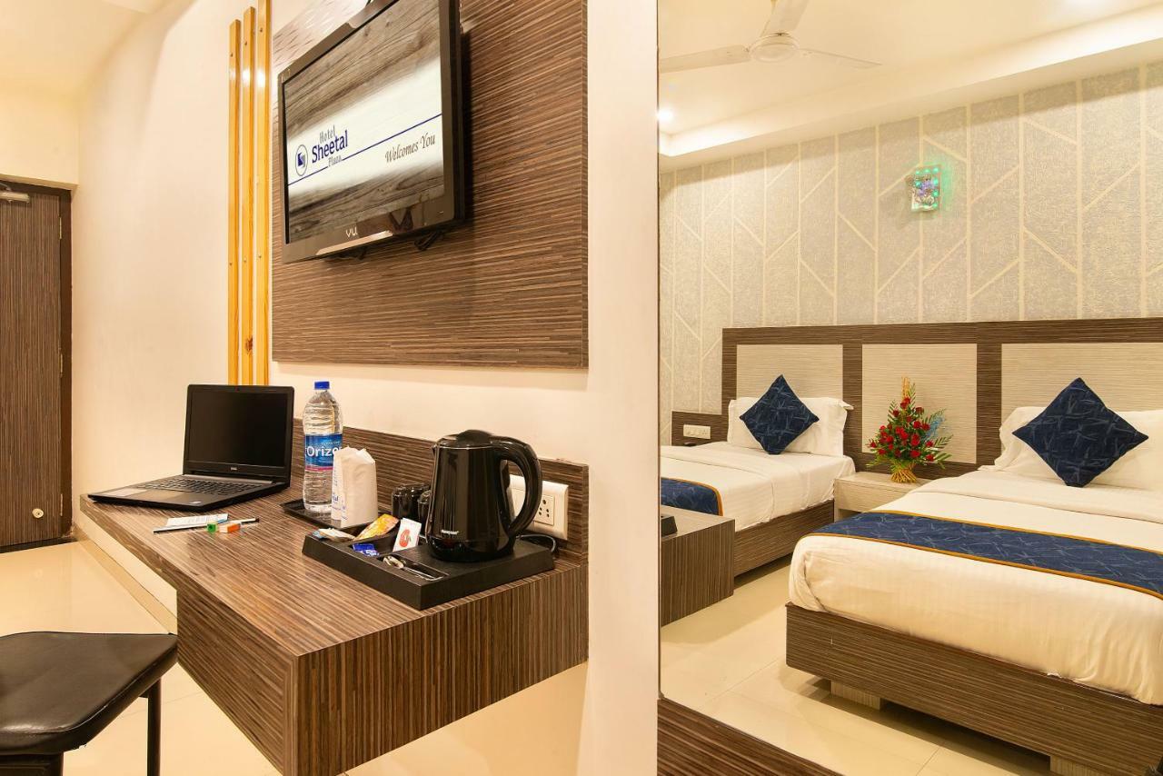 Hotel Sheetal Plaza Súrat Exteriér fotografie